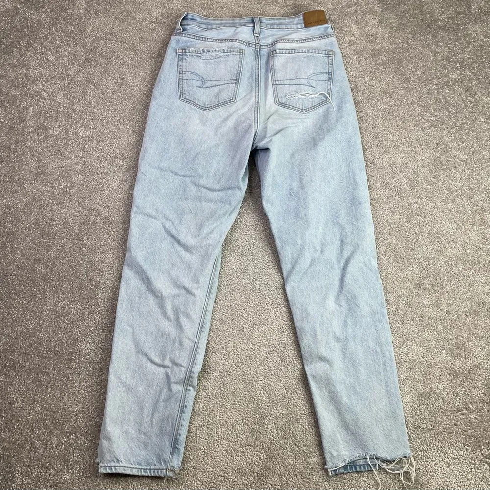 American Eagle Mom Jeans Women's 0 Blue Tapered High Rise Light Wish Torn